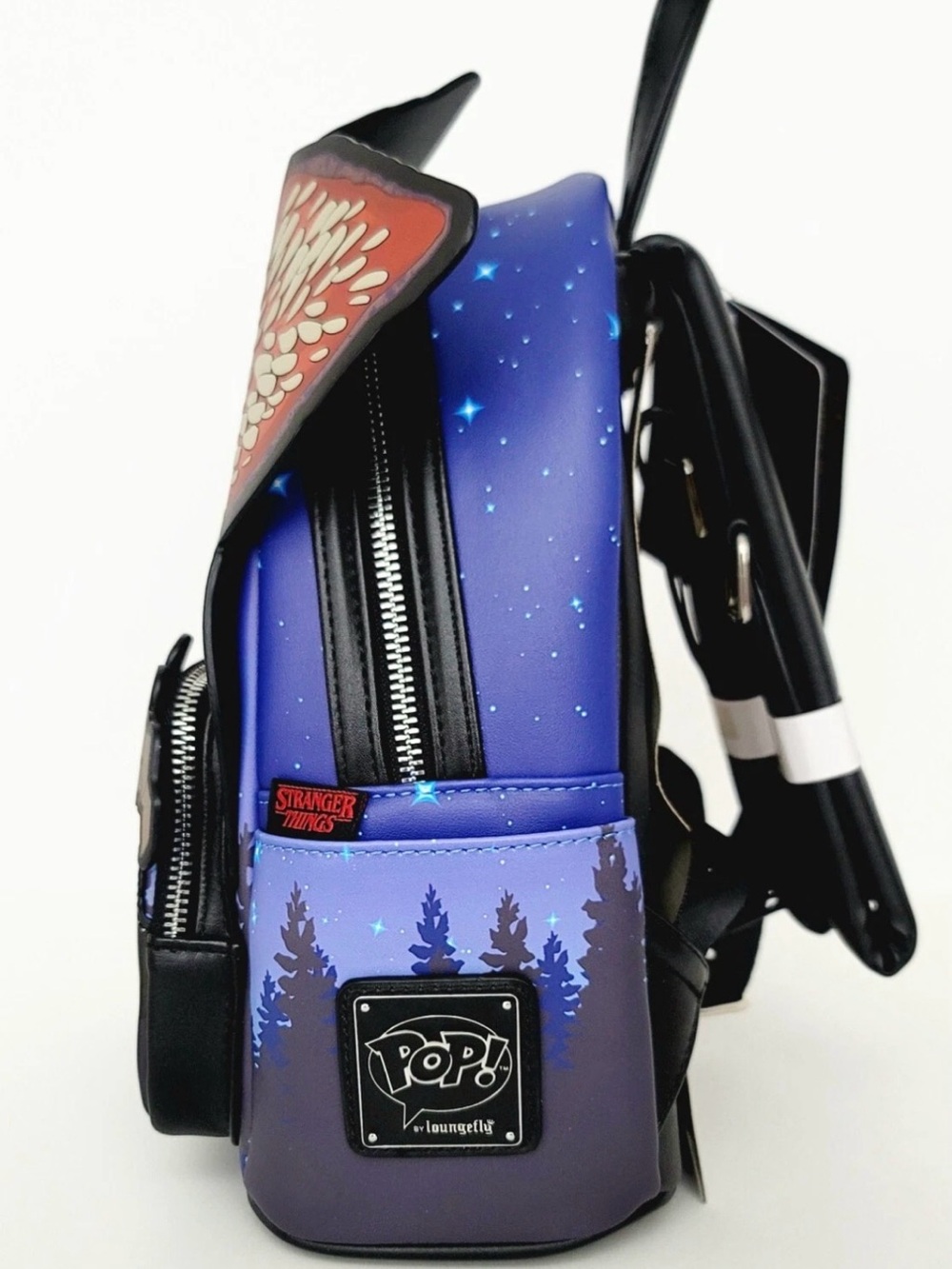 SDCC 2022 Loungefly Stranger Things Glow in the Dark LE Mini Backpack NWT - Picture 6 of 9
